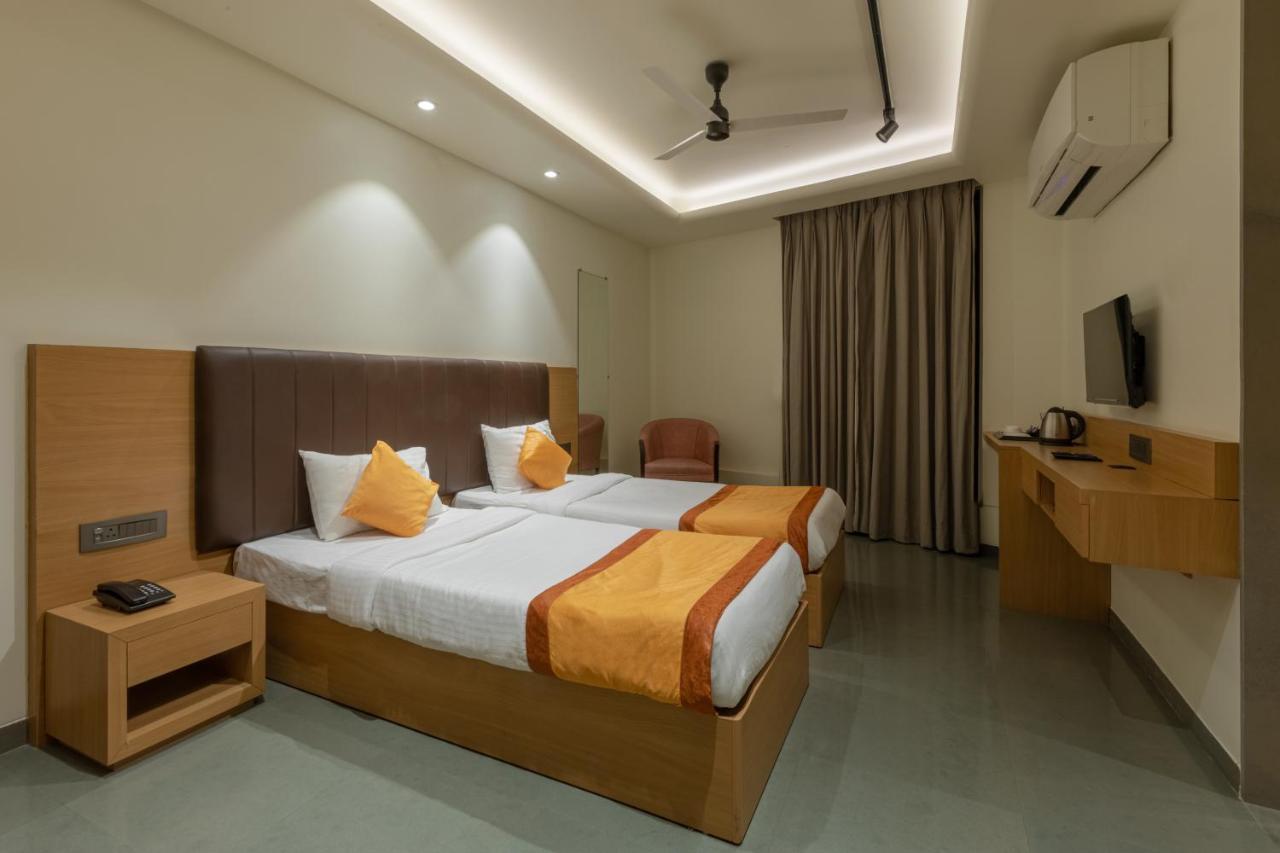 Indus Suites 나그푸르 외부 사진